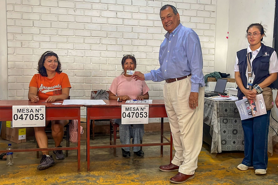 Elecciones 2026: Jorge Nieto emite su voto